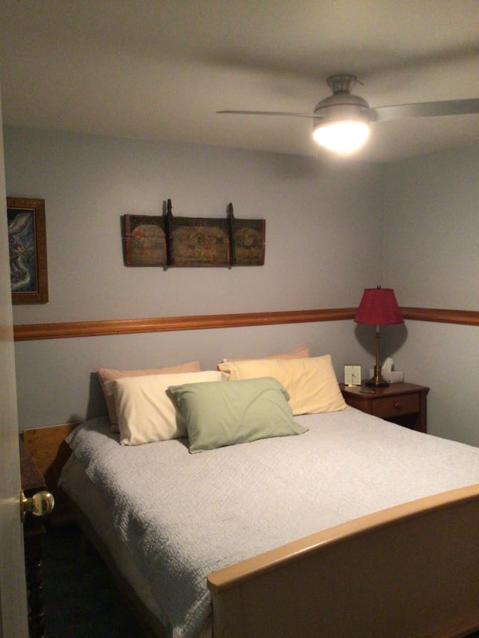 Photo of Glen gray's room