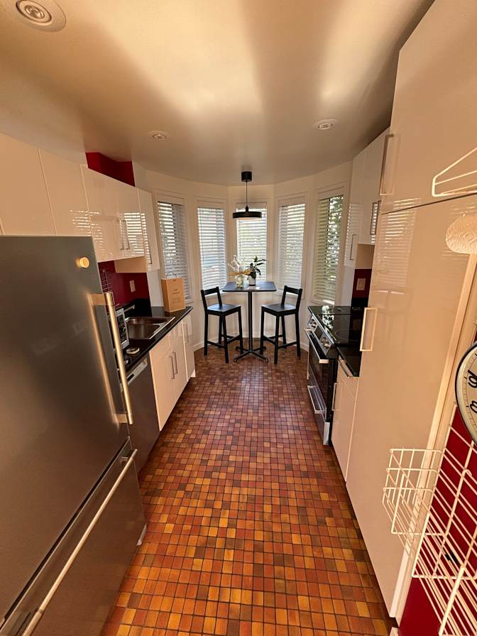 Photo of vhari's room