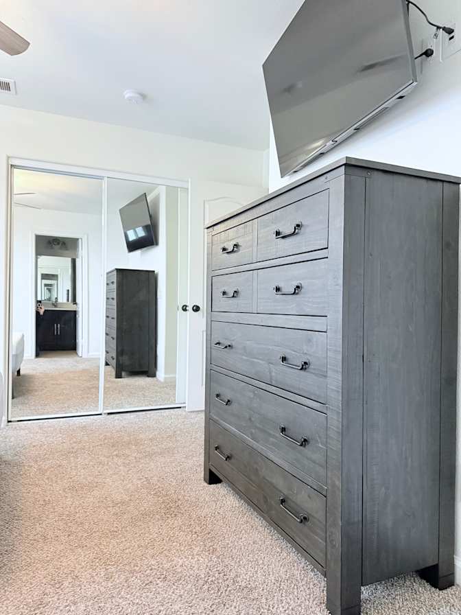 Photo of Ozzie's room