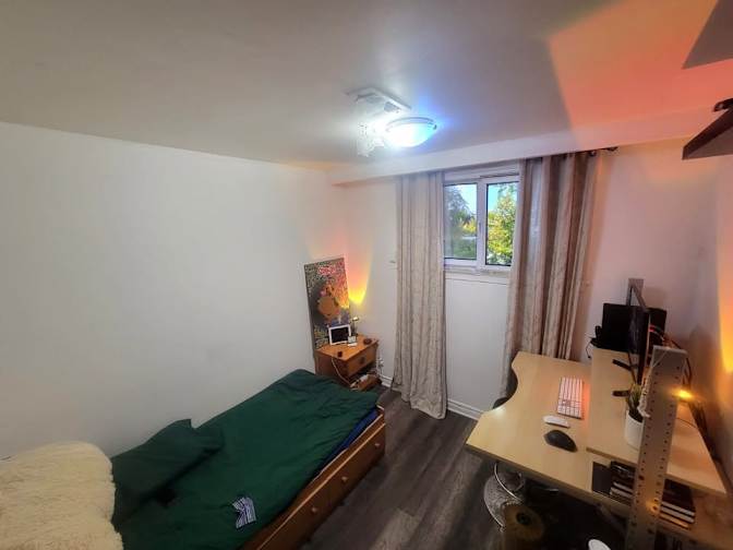 Photo of Salar's room