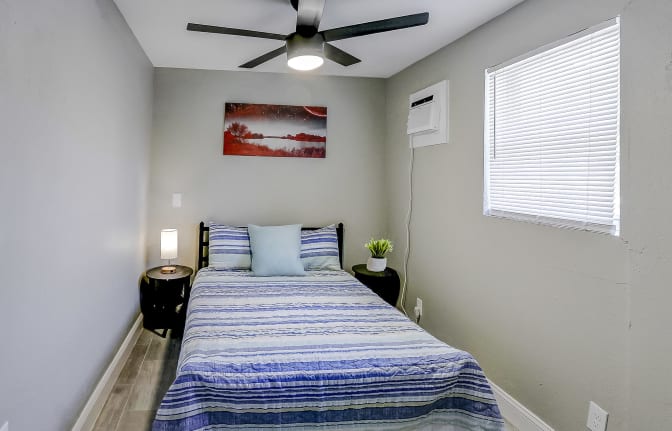 Photo of PadSplit's room