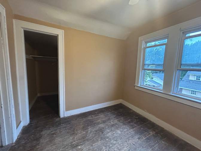 Private room to rent in share house Olympia Street...