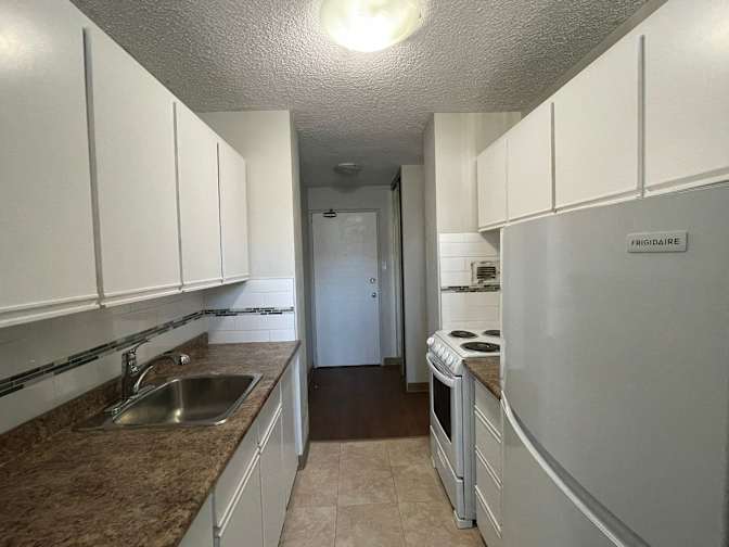 Melike Buyurgan's room