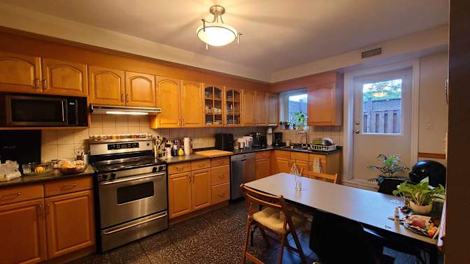 Damiao Melo Fernandes's room