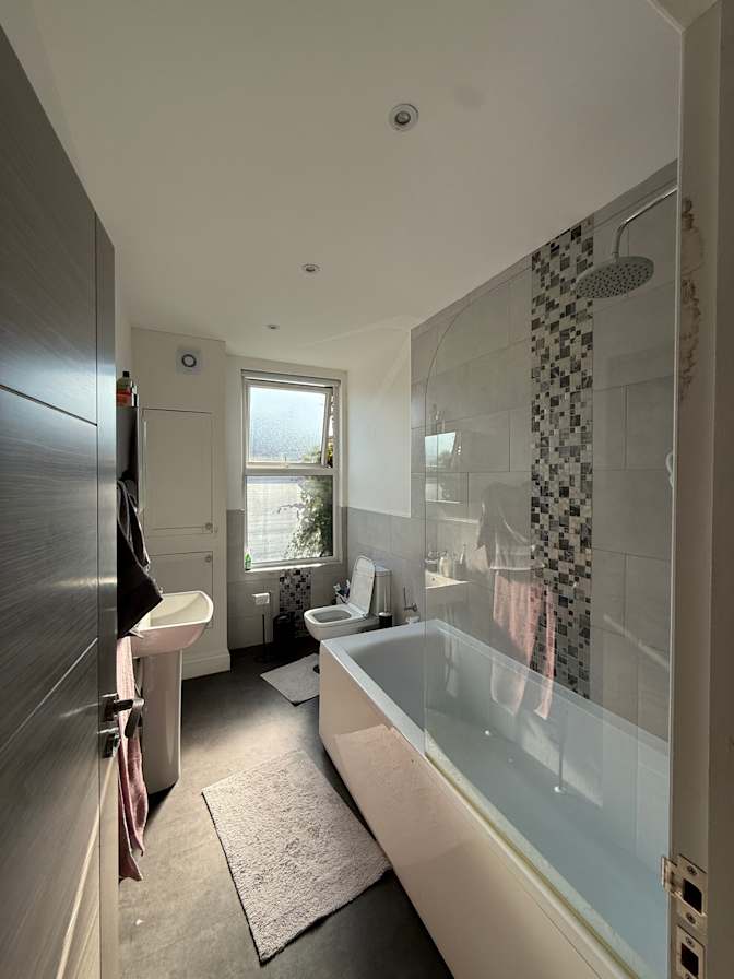 Photo of Oatlegile's room