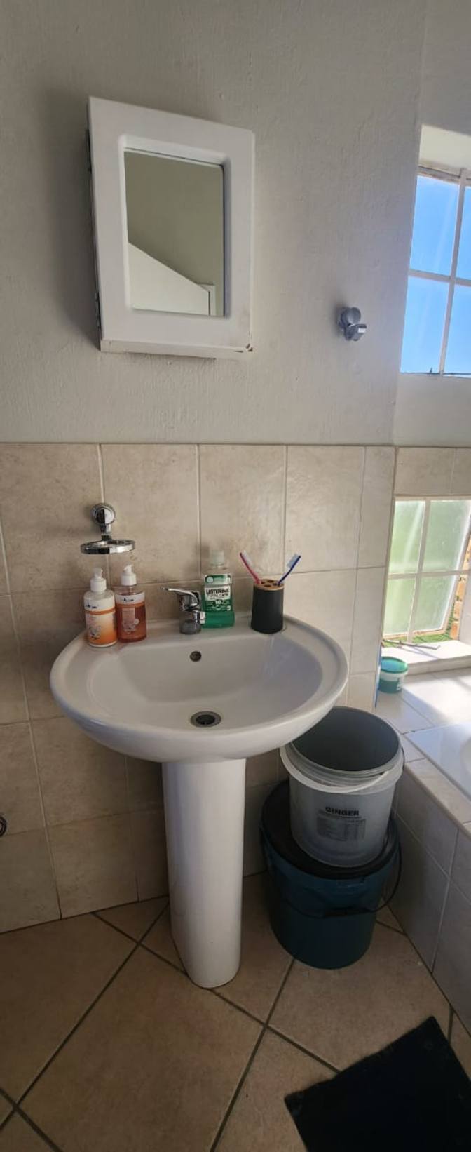 Photo of Bob's room