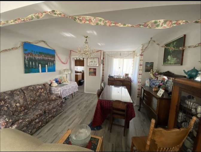 William  Lowe's room