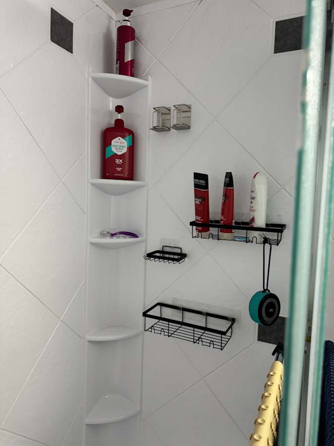 Elizabeth A Matthews's room