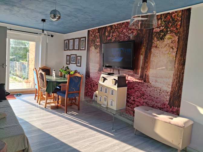 Photo of Edvaine's room