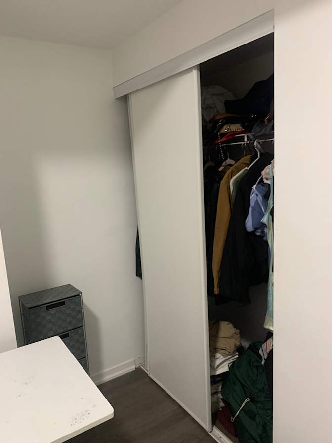 Reet Malhotra's room