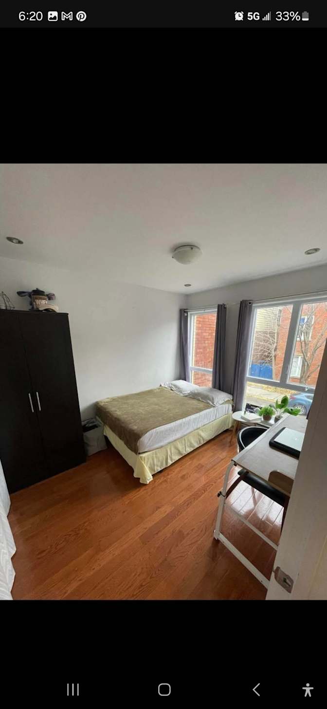 Photo of MO'TASIM MAUTHOOR's room