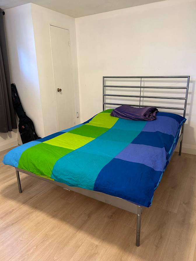 Photo of Sparent's room