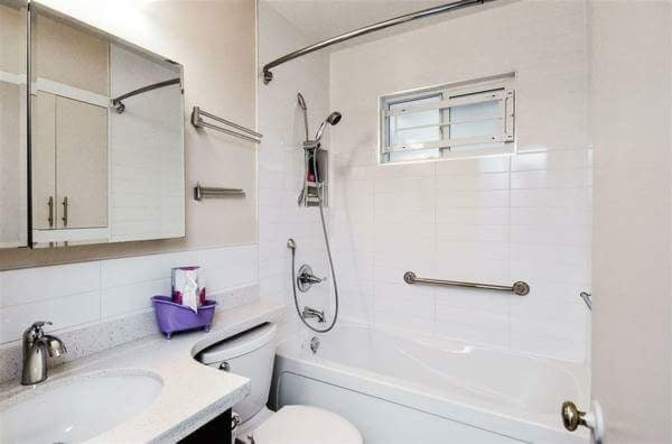 Alvaro Martinez's room