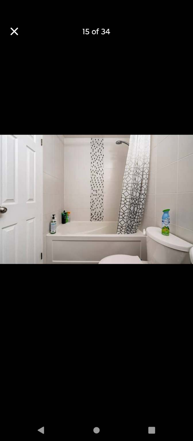 Andrew Karabinos's room