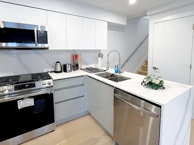 Photo of Shahram's room