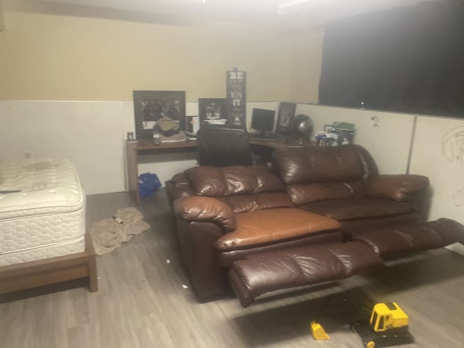 Kinsley Pearen's room