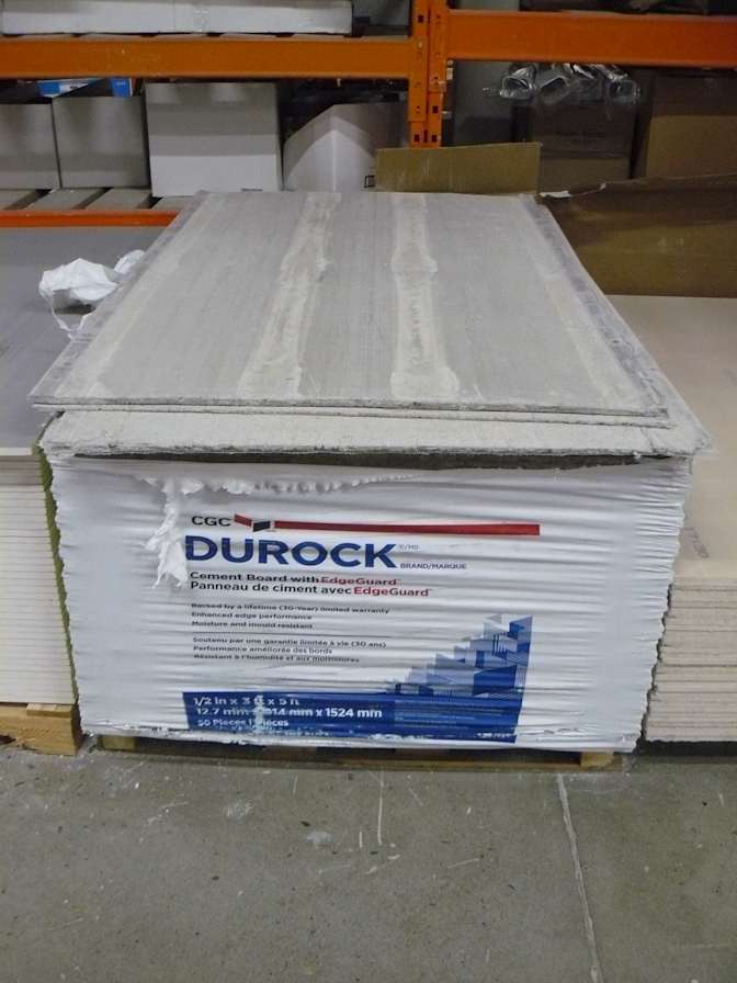 Miss Renee K. Taylor--Wants to help resolve an unconfirmed Crime-Incident--University Degree--Theatre Buff's room