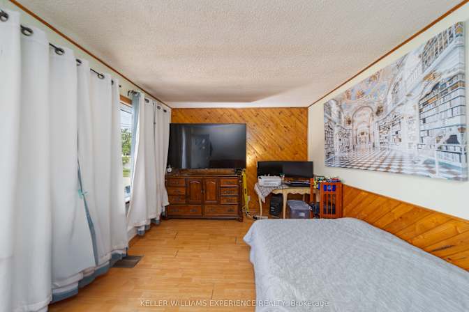 Julio Guerrero's room