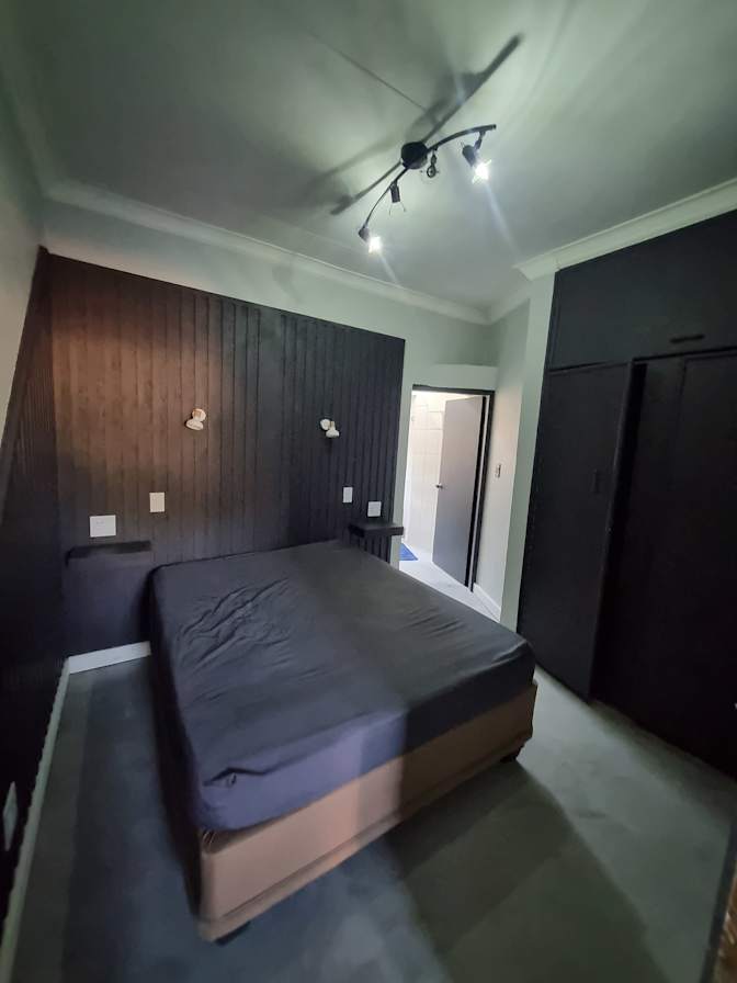 Photo of Willows on Bartlett's room