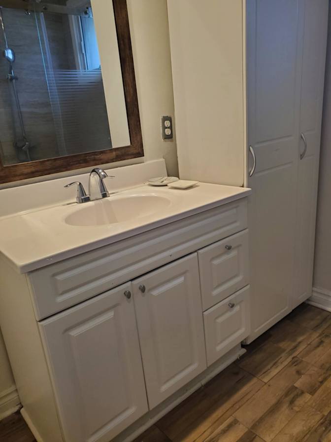 THI THANH HUE NGUYEN's room