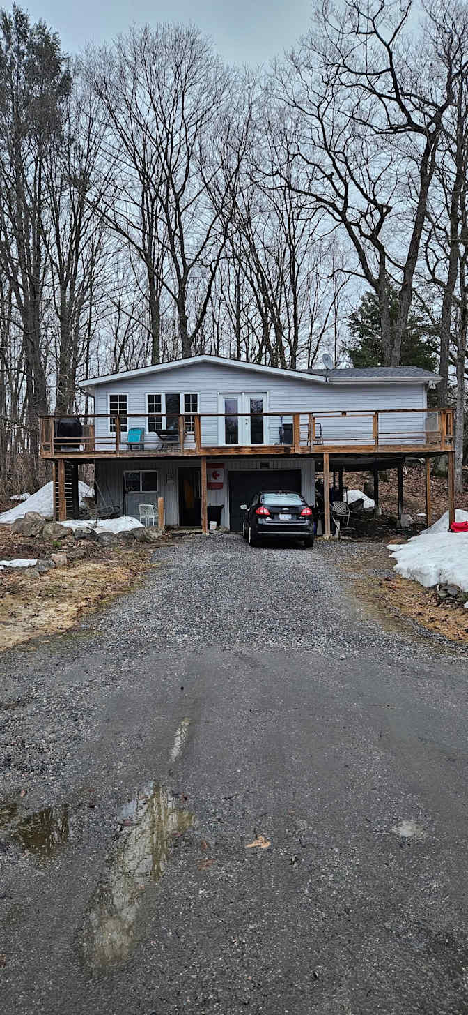 JOSH FOURNIER's room