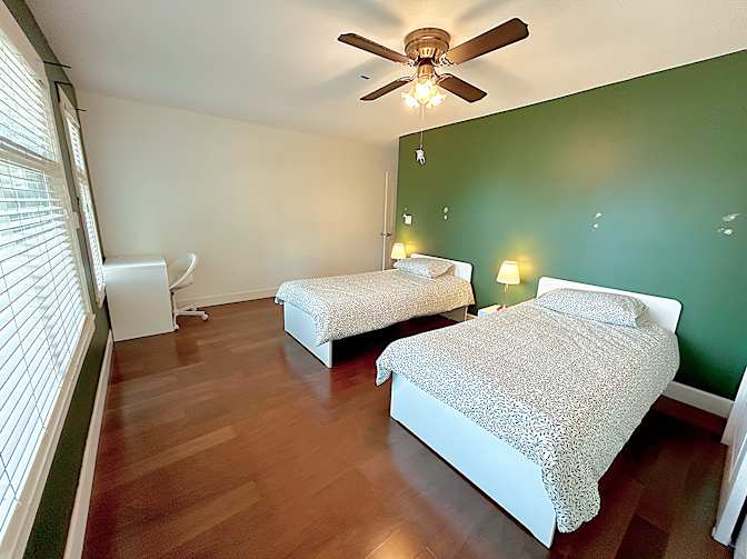 Photo of Shahram's room