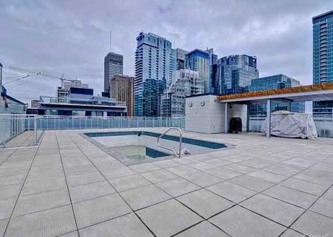 Guy Ben-Shoshan's room