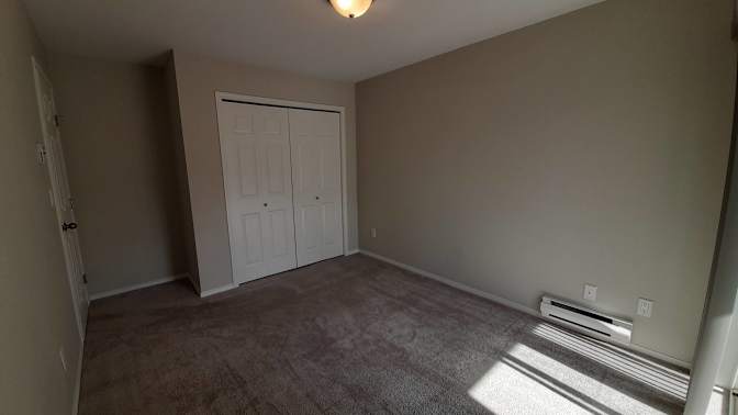 Devan Desjardins's room