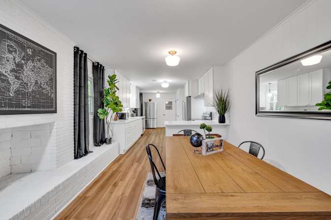 Photo of lifedoorrentals's room