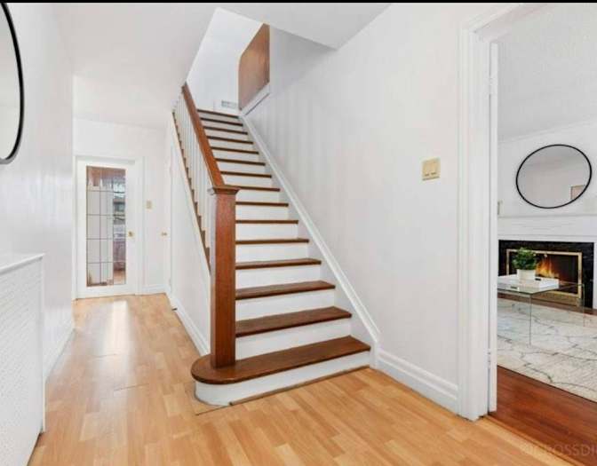 EKC Homestay Toronto's room