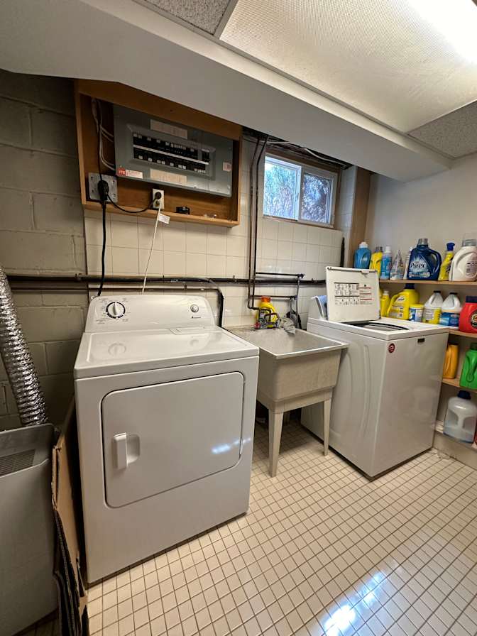 Sophia De Mesa's room