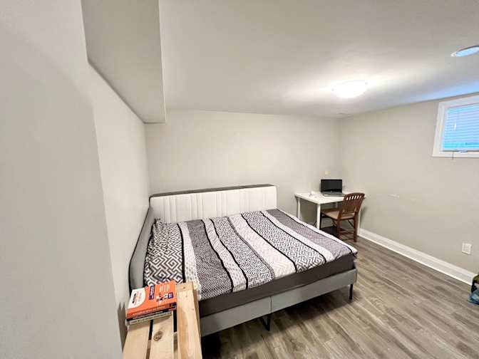 EKC Homestay Toronto's room