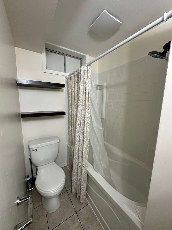 Cally Sinclair's room