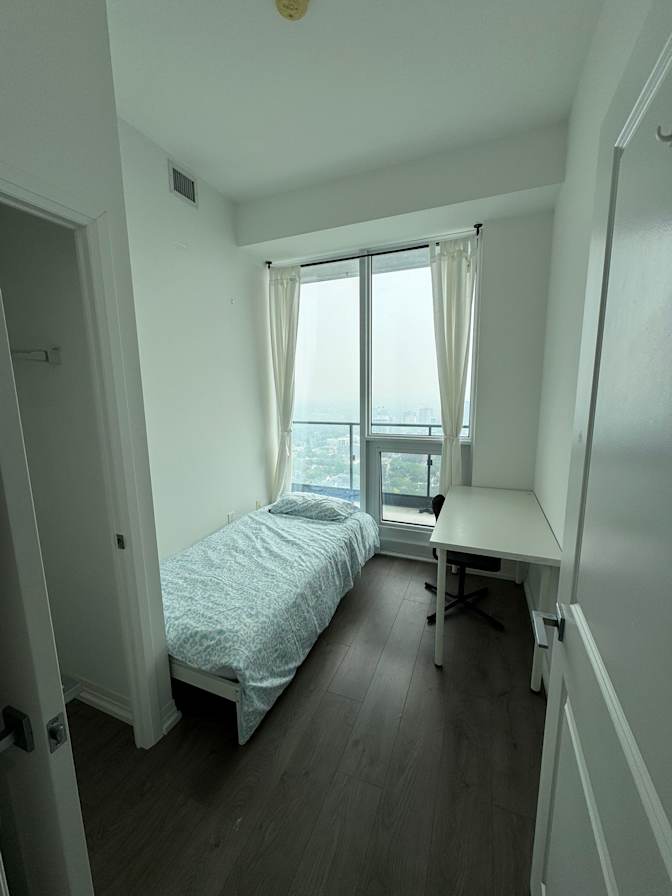 HT GLOBAL HOUSING's room