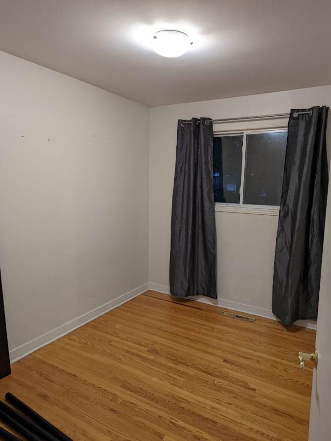 Photo of Curtis's room