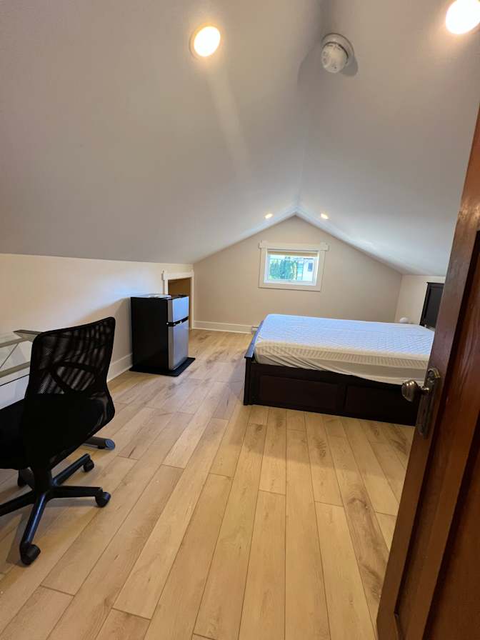 Photo of Tran's room