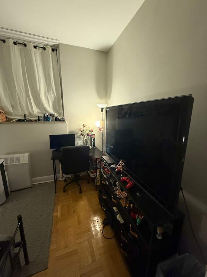 Abel Jack James's room