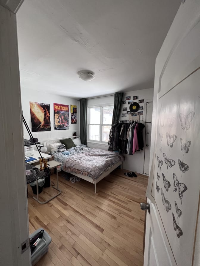 Photo of Surraby's room