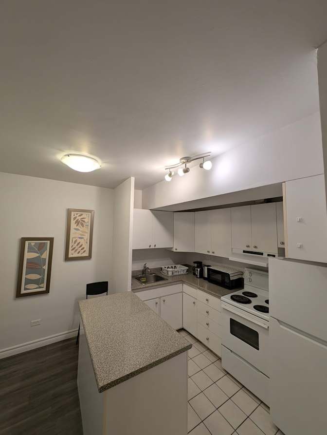 Maxenss Laouiti Delos's room