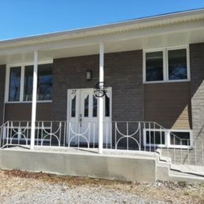 Simon Vaillancourt's room