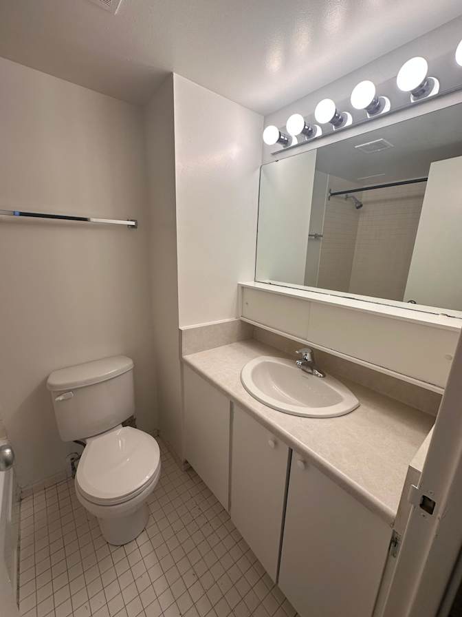 Photo of Seymur's room