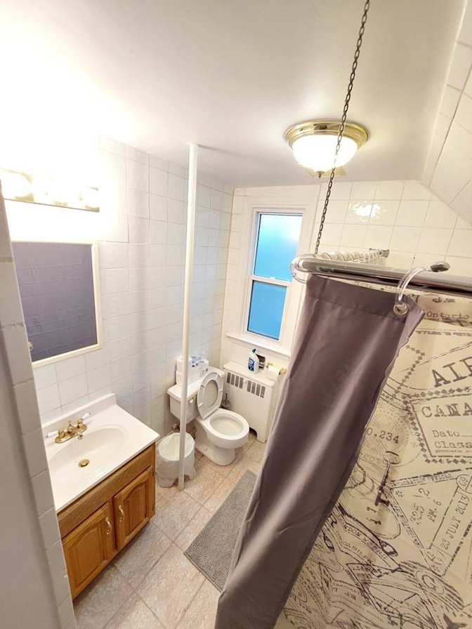 EKC Homestay Toronto's room