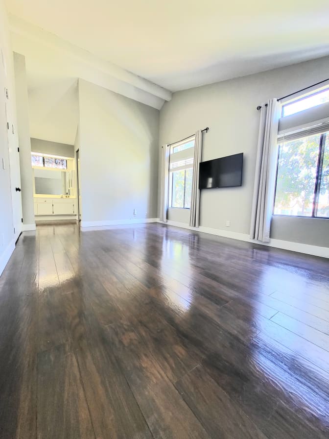 Photo of Glen's room