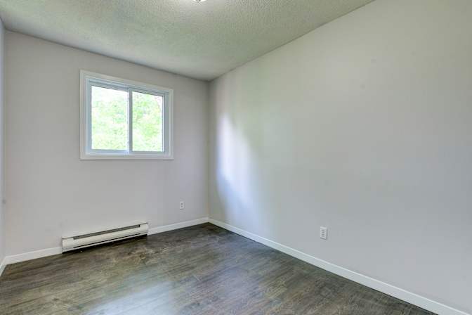 Photo of Peter Piniotes's room