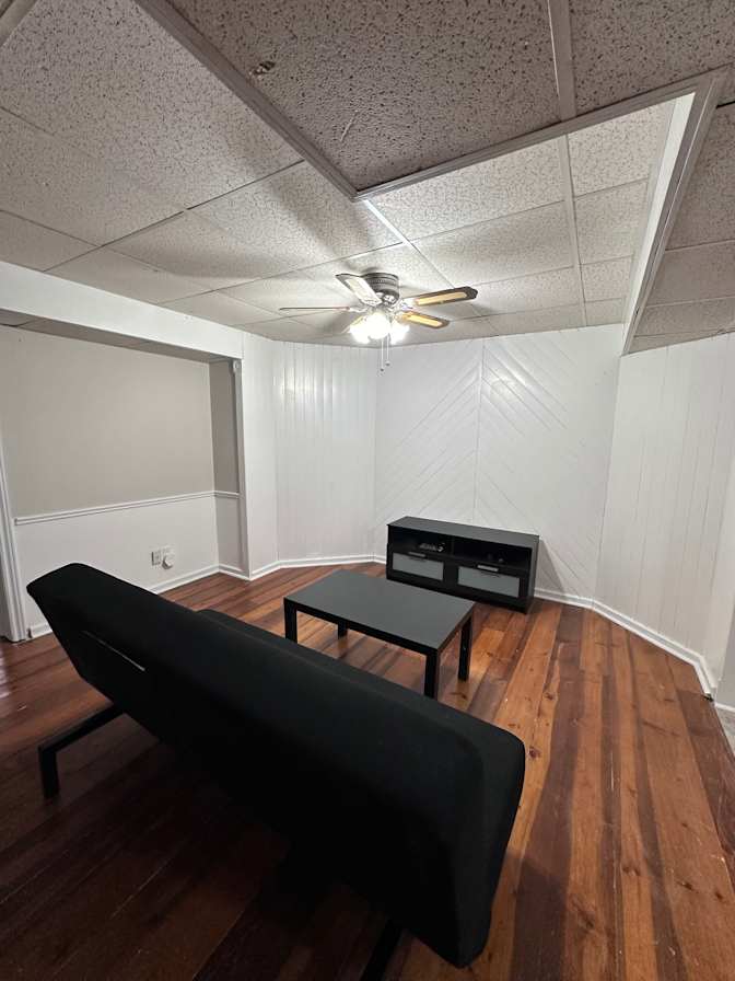 Photo of Dhimant's room