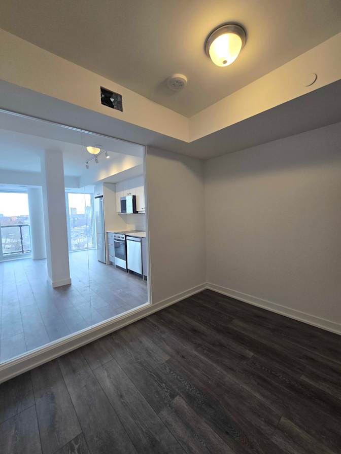 Tolobi Rental's room