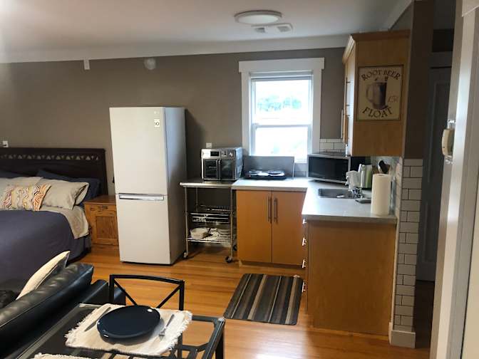 Andrew Miloglav's room