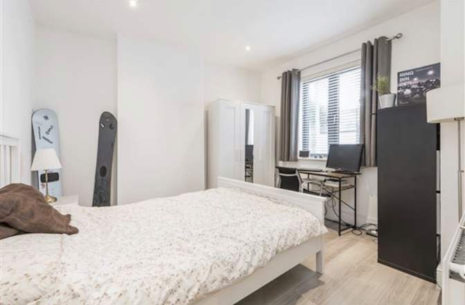 Photo of Tom's room