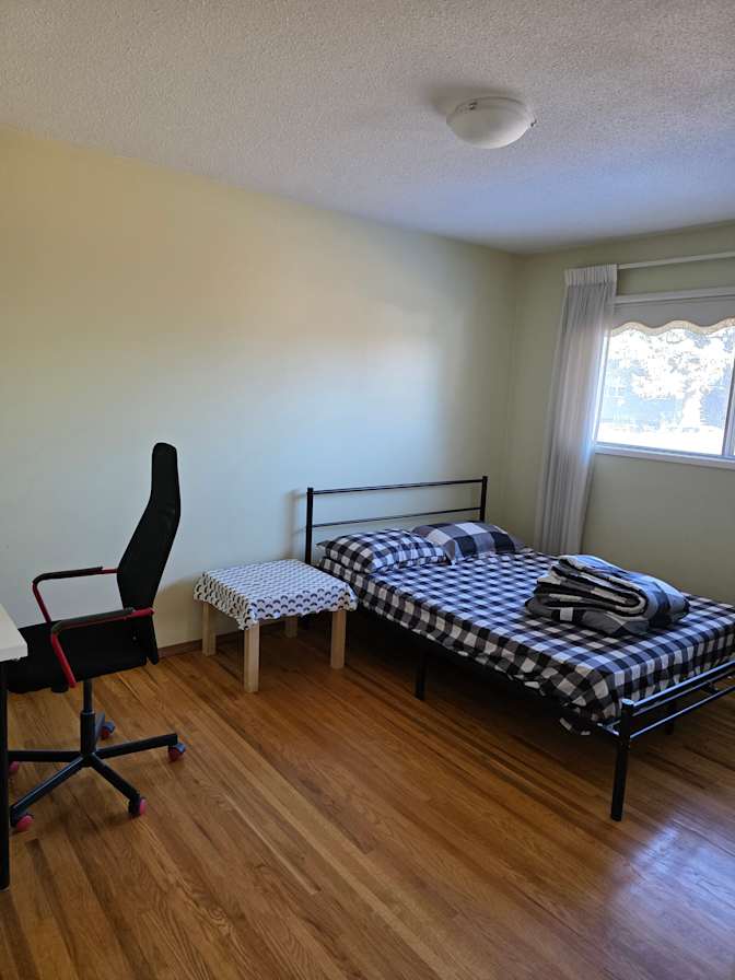 Photo of Forman Crescent's room