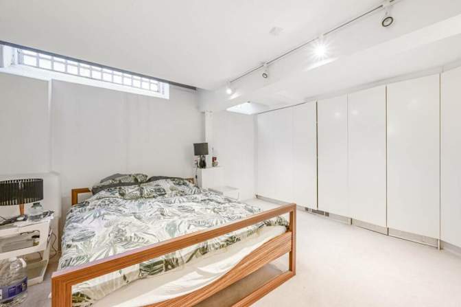 Photo of Jospin's room